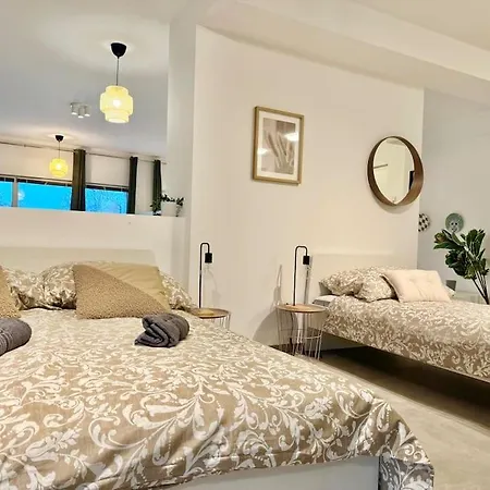 Grosszuegiges Mit Patio Apartamento *