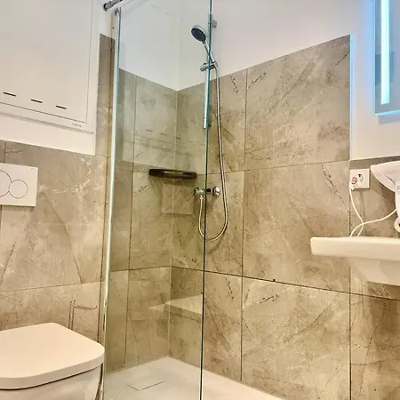 Grosszuegiges Mit Patio Apartamento *